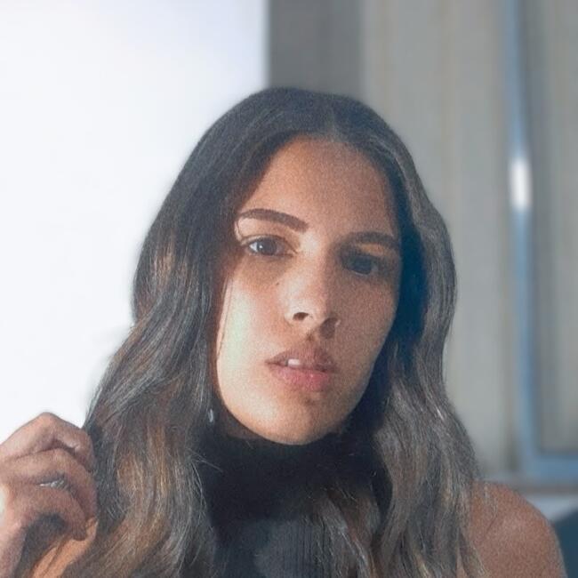 Babysitter in Campos dos Goytacazes: Camilla