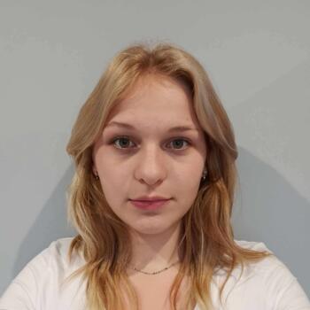 Babysitter in Eger: Elizabet