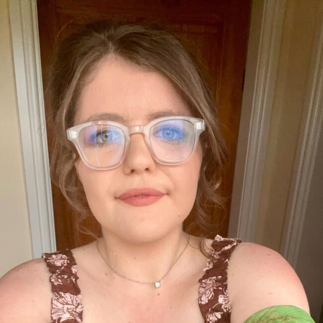 Babysitter in Leeds: Lily