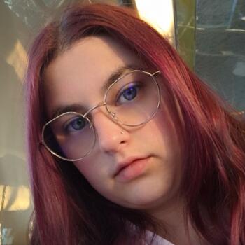 Babysitter in Joigny: Chloé