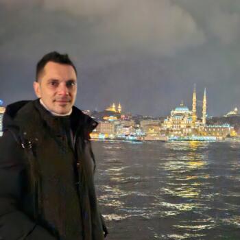 Babysitting job in Piraeus: babysitting job Nikos