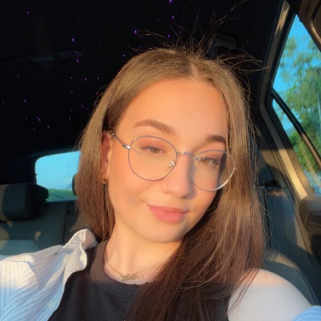 Babysitter in Lausanne: Alina