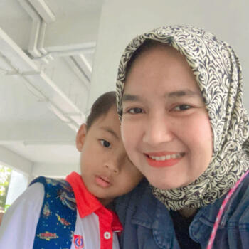 Babysitter in Singapore Island: Farah