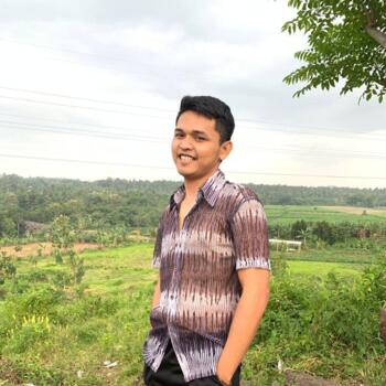 Babysitting job in Sidoarjo: babysitting job Bangkit