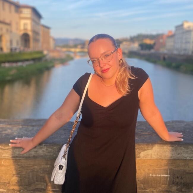 Babysitter a Ancona: Vittoria