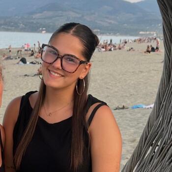 Babysitter in La Roque-d'Anthéron: Melinda