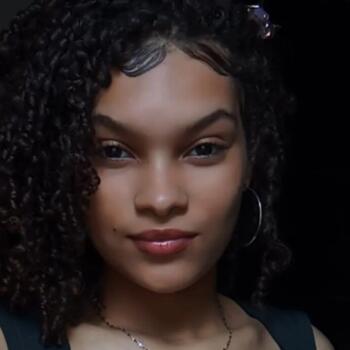 Babysitter Birigui: Letícia