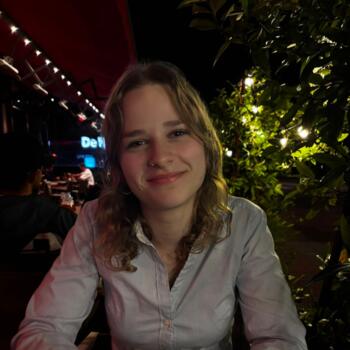 Babysitter in Dordrecht: Fayla