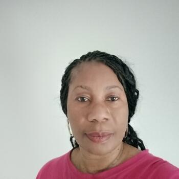 Babysitter Melun: Otchele marie-chantal