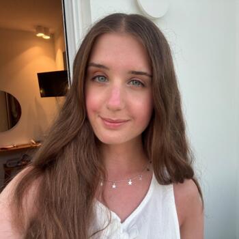 Babysitter in Norwich: Faye