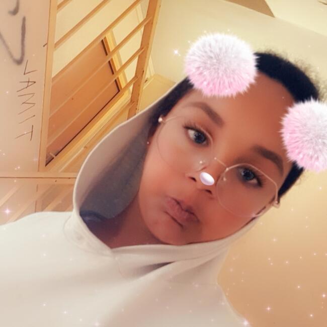 Babysitter in Sens: Shanel