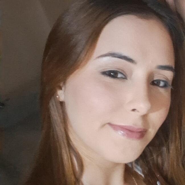 Babysitter in Três Coroas: Laiza