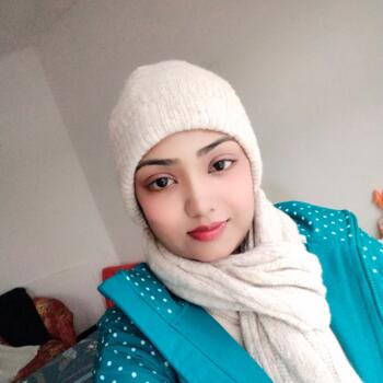 Babysitter in Birmingham: Ismat Ara