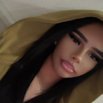 Nanny Athis-Mons: Lyna