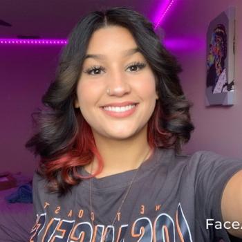 Babysitter in Orlando East Mobile Home Park: Alexia