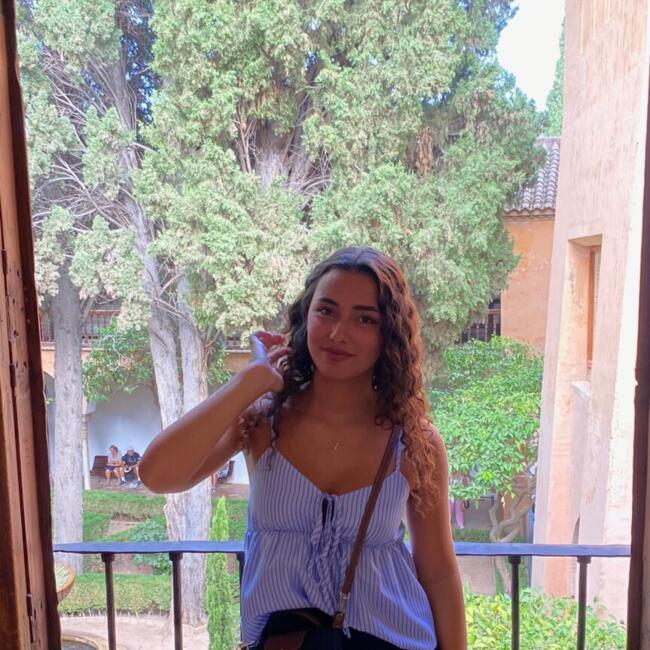 Babysitter in Leioa: Lucia