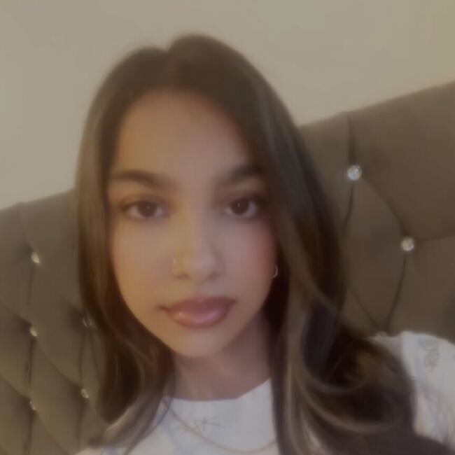 Babysitter in High Wycombe: Nimra