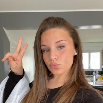Babysitter in Chauny: Louise