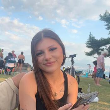 Babysitter in Bussigny: Ines