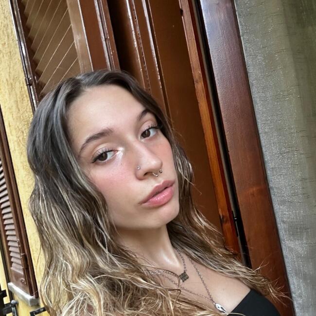 Babysitter in Valbrona: Clara
