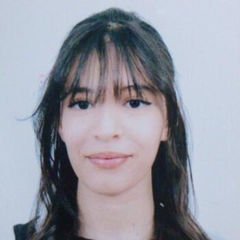 مربية أطفال في الجزائر: Maria