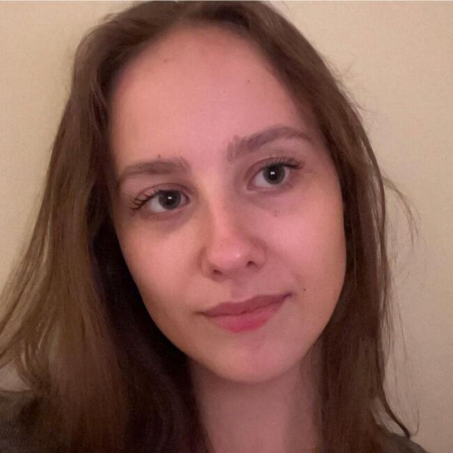 Babysitter in Warsaw: Laura