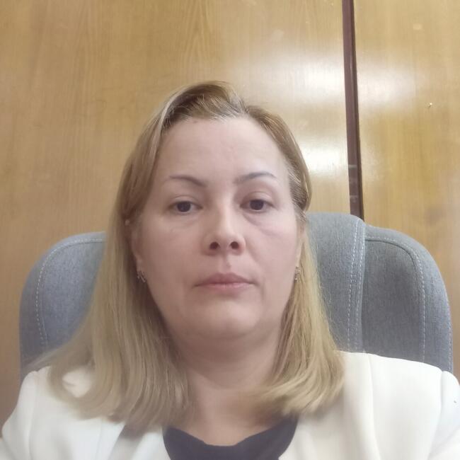 Job de babysitting în București: Elena