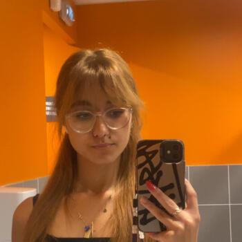 Babysitter in Brétigny-sur-Orge: Nina