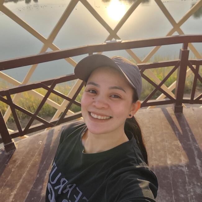 جليسة أطفال في دبي: April