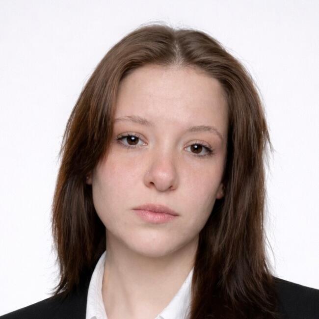 Nanny in Blackrock: Yasmin