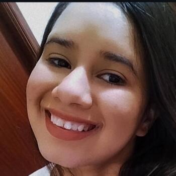 Babysitter em Braga: Carla Victória