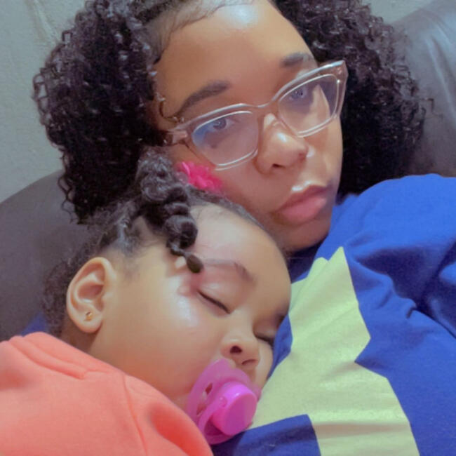 Babysitting job in Portmore: Doneleah