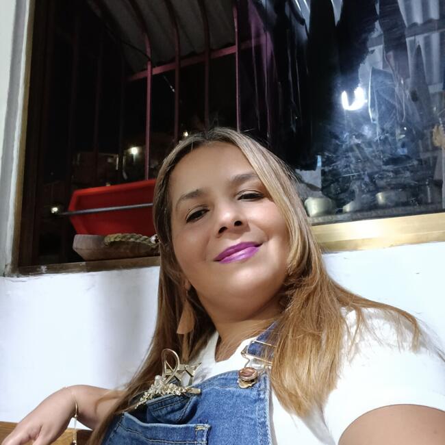 Niñera en Caracas: Tabeyda