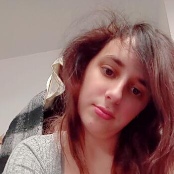 Babysitter Llanbradach: Chloe