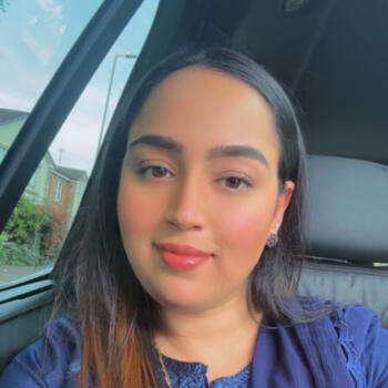 Babysitter in Heckmondwike: Nadia