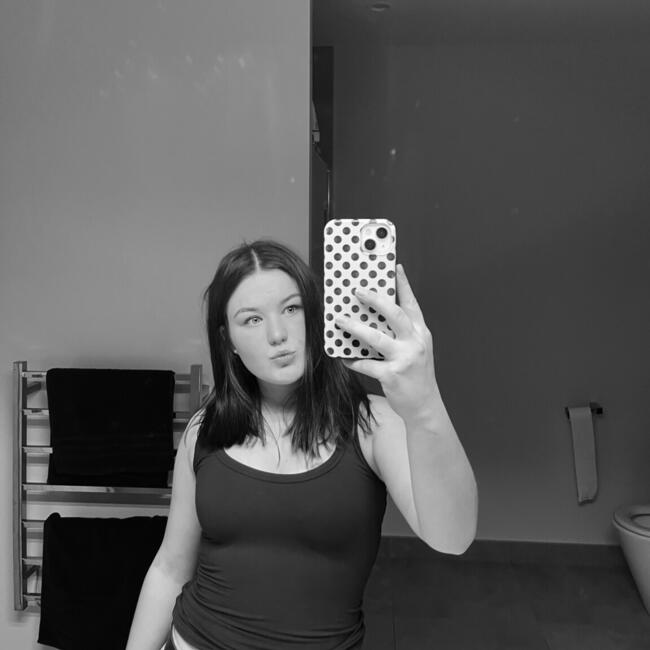Babysitter in Palmerston North: Alex