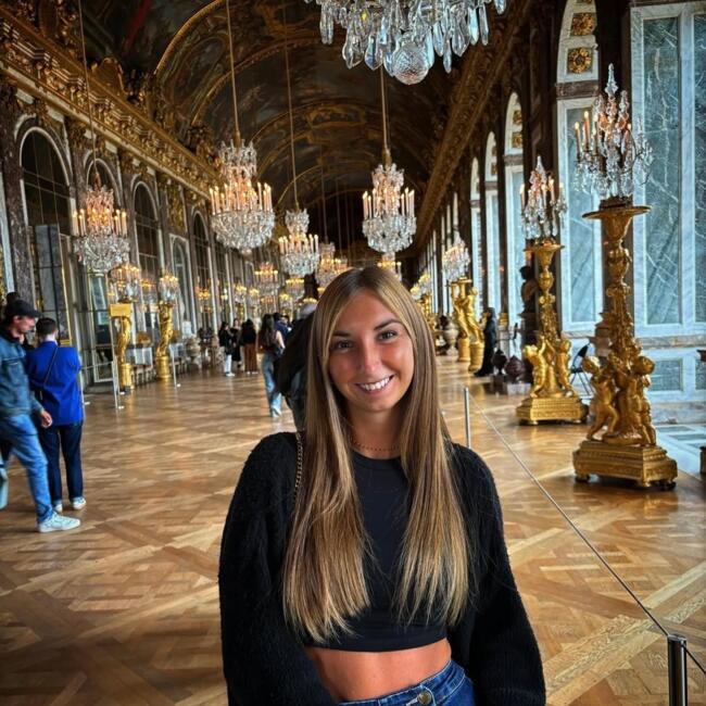 Babysitter in Visé: Clara