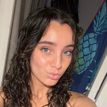 Babysitter in Nîmes: Cherinne