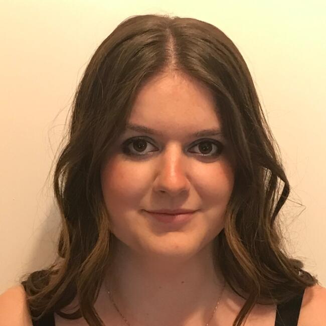 Baby-sitter in Grenoble: Gwénaëlle