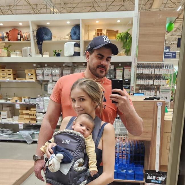 Emprego de babá em Sao Jose do Rio Preto: Yane