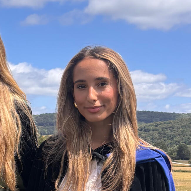 Babysitter in London: India