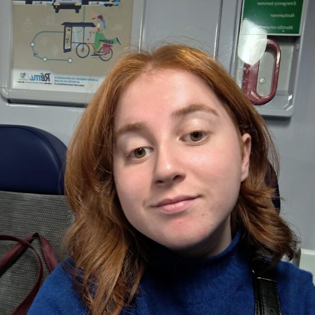 Babysitter in Paris: Clara