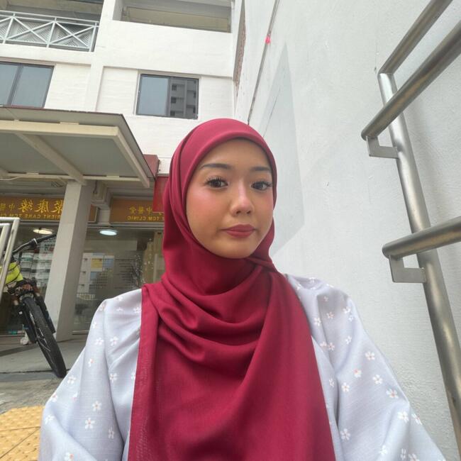 Babysitter in Singapore: Eryna