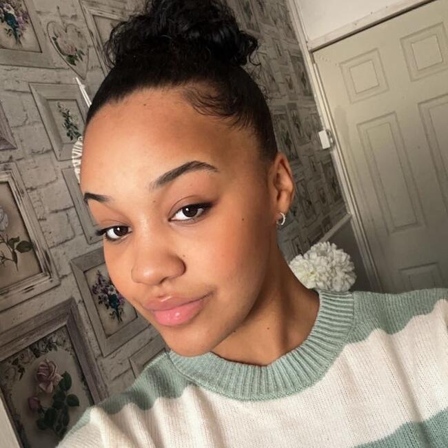 Babysitter in Surbiton: Kelsey-Mai