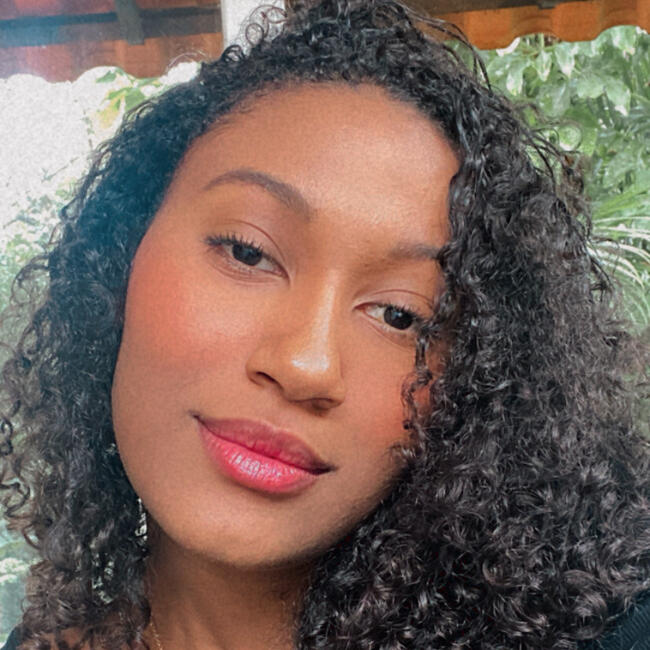 Babysitter in Campo Grande (Rio de Janeiro): Júlia