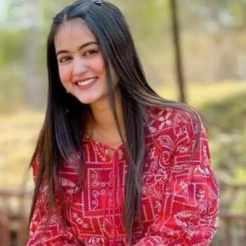 Babysitting job in Nagpur: babysitting job Soniya