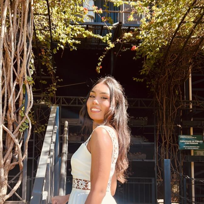 Babá em Maringá: Manuela