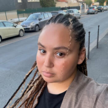 Baby-sitter Perpignan: Lina