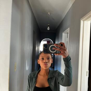 Babysitter in Paarl: Riley