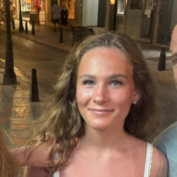 Babysitter in Nordby Bruk: Mathilde